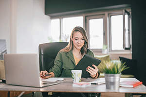 woman working on her budget
